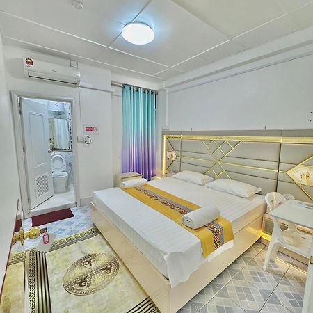 Ontrack Travel Apartment Мале Екстериор снимка
